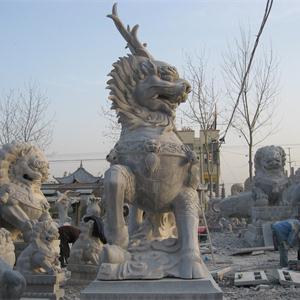麒麟如何去摆放在办公室正确的位置 摆放麒麟，适宜摆放在吉方