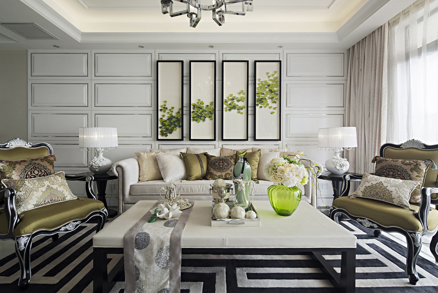 法式古典风格别墅客厅装修效果图，白色基色搭配棕色