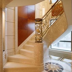 奢华新古典风格楼梯装修效果图