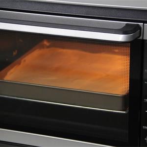 烤箱预热要多久才可以开门放入食物？